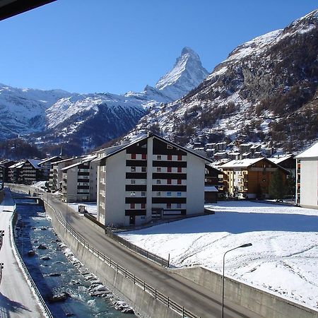 Haus Pirata Appartement Zermatt Kamer foto